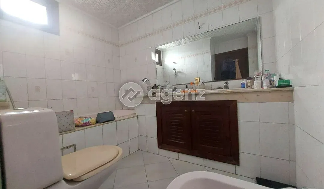 Apartment for Sale 1 900 000 dh 189 sqm, 3 rooms - Mers Sultan Casablanca