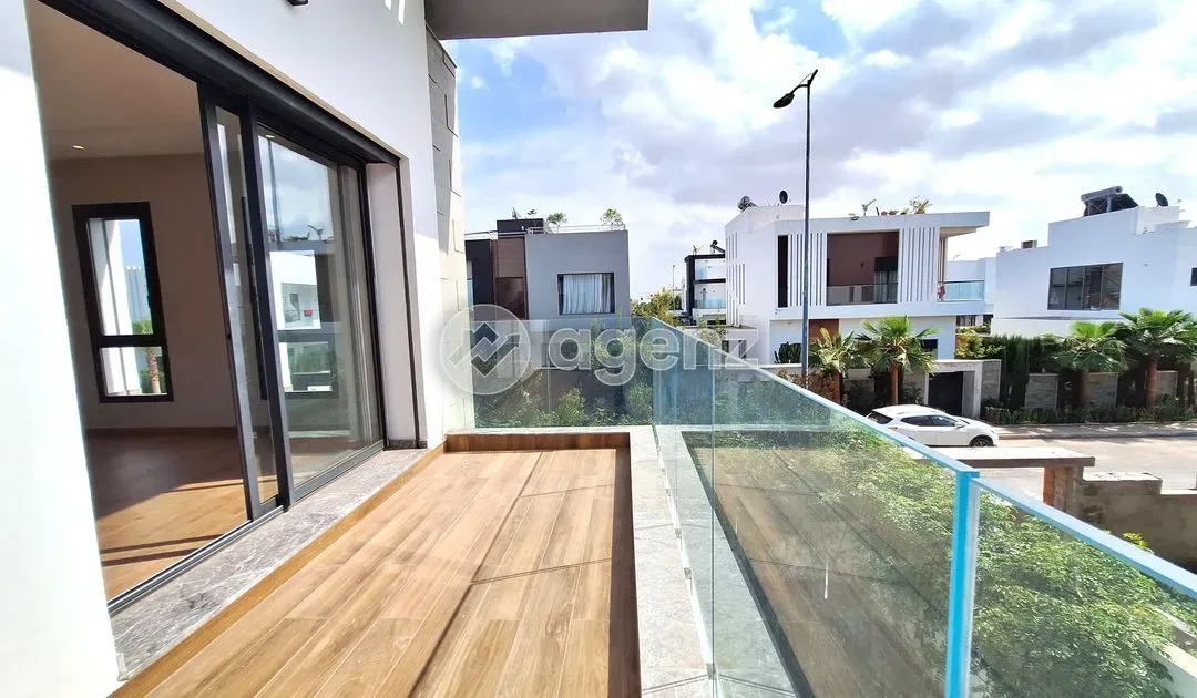 Villa à vendre 7 100 000 dh 421 m², 7 chambres - Dar Bouazza 