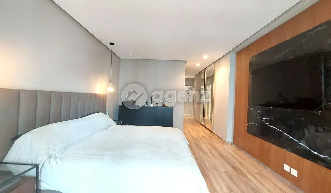 Apartment for Sale 4 150 000 dh 210 sqm, 3 rooms - Racine Casablanca
