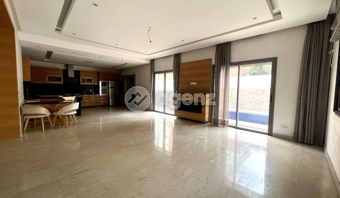 Villa à vendre 7 800 000 dh 430 m², 5 chambres - La Siesta Mohammadia