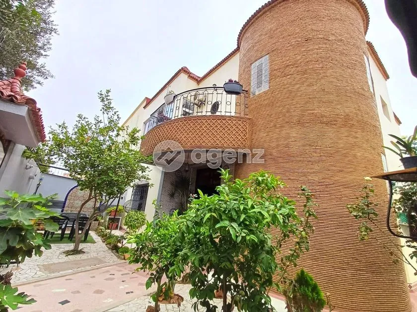 Villa for Sale 3 700 000 dh 300 sqm, 3 rooms - Hay Houda Agadir