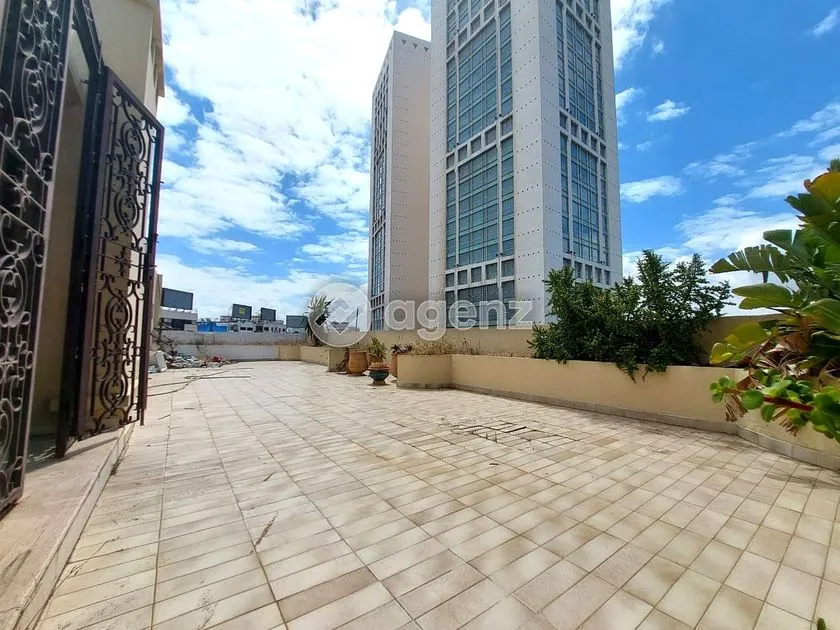 Duplex for Sale 6 500 000 dh 577 sqm, 4 rooms - Racine Casablanca