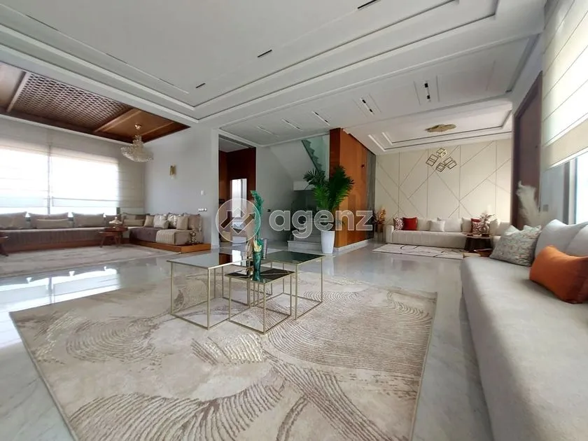 Villa à vendre 8 500 000 dh 225 m², 6 chambres - Lekrimat Casablanca