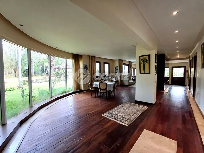 Villa à vendre 15 000 000 dh 1 600 m², 4 chambres - Bouznika Benslimane