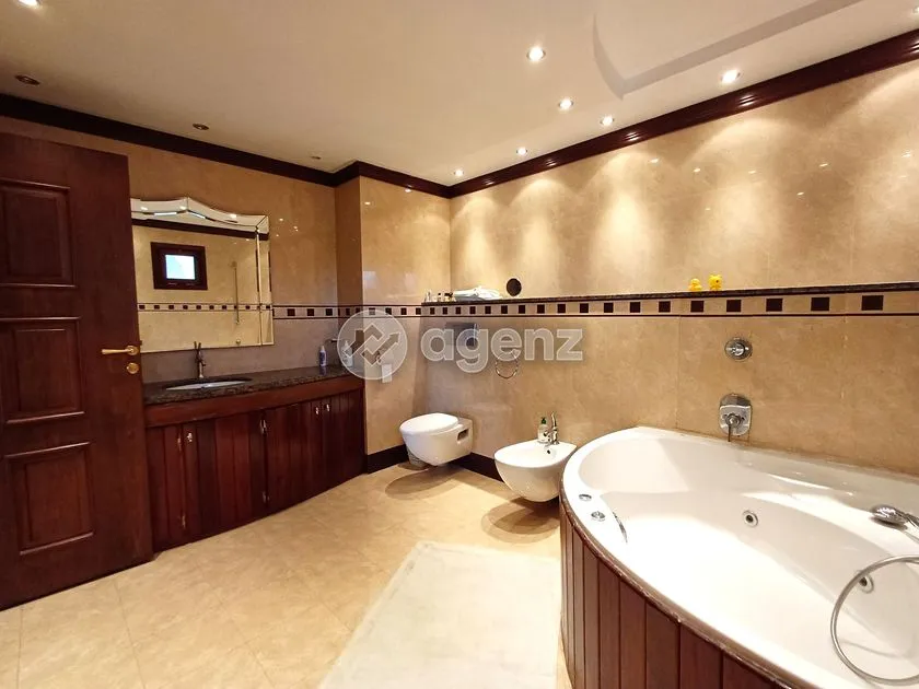 Villa à vendre 15 000 000 dh 1 600 m², 4 chambres - Bouznika Benslimane