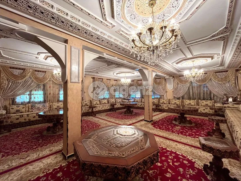 Villa à vendre 4 300 000 dh 330 m², 6 chambres - Benkirane Tanger