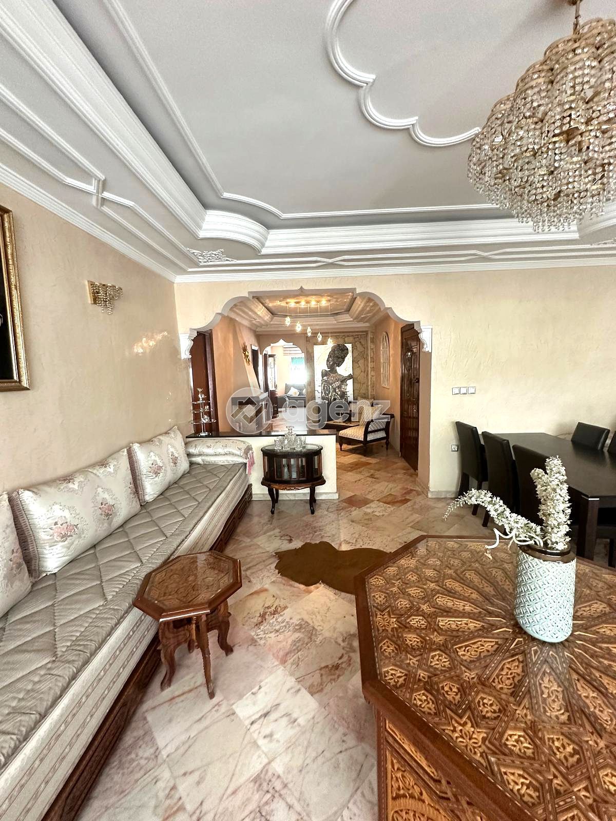 Appartement à vendre à 2 Mars — 4