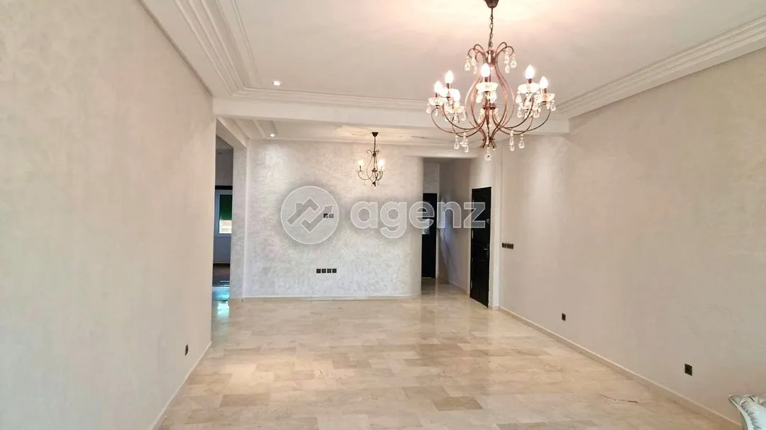 Appartement à vendre 720 000 dh 143 m², 3 chambres - Route immouzer Fès