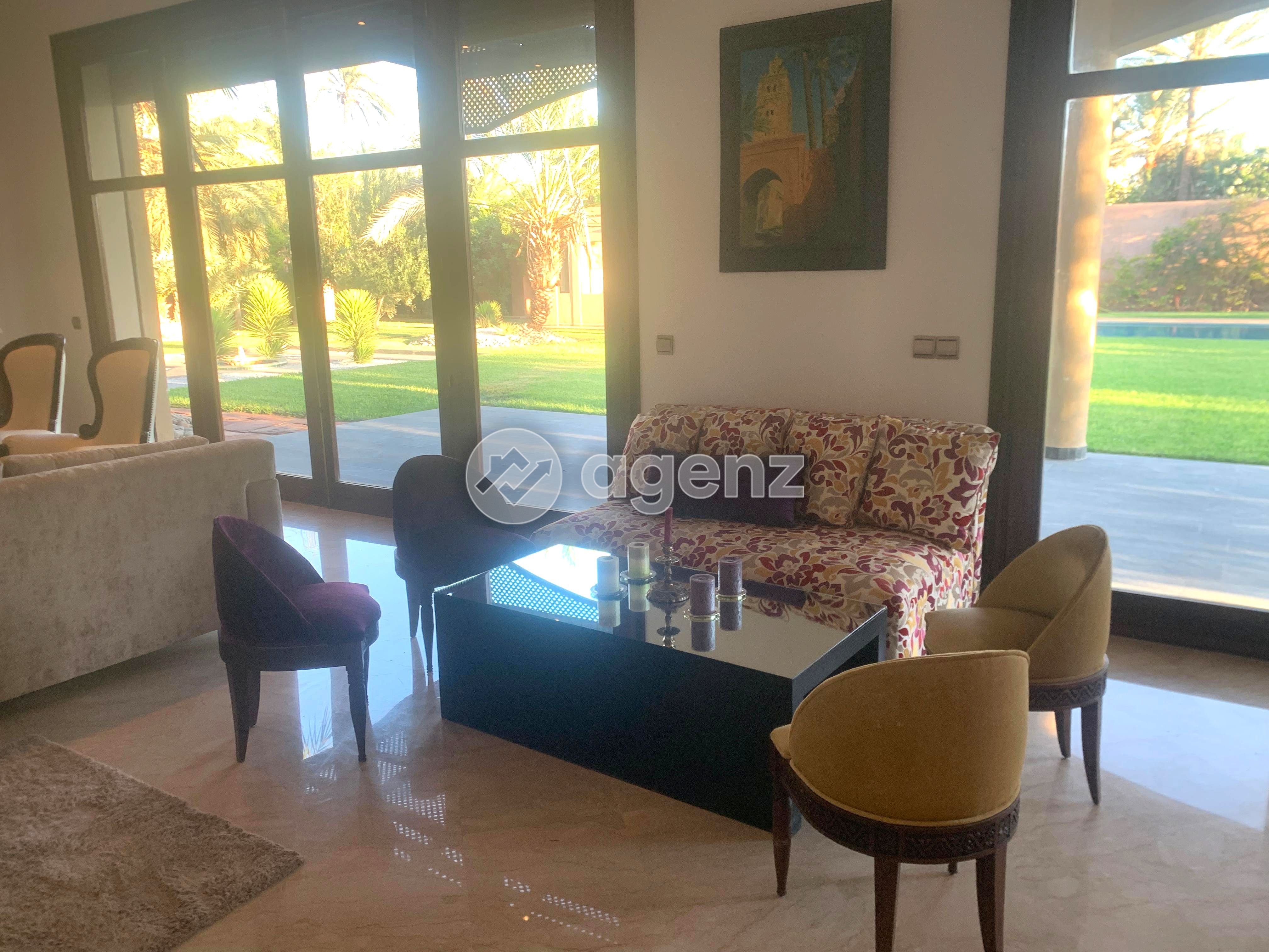 Villa à vendre à Ennakhil (Palmeraie) — 3