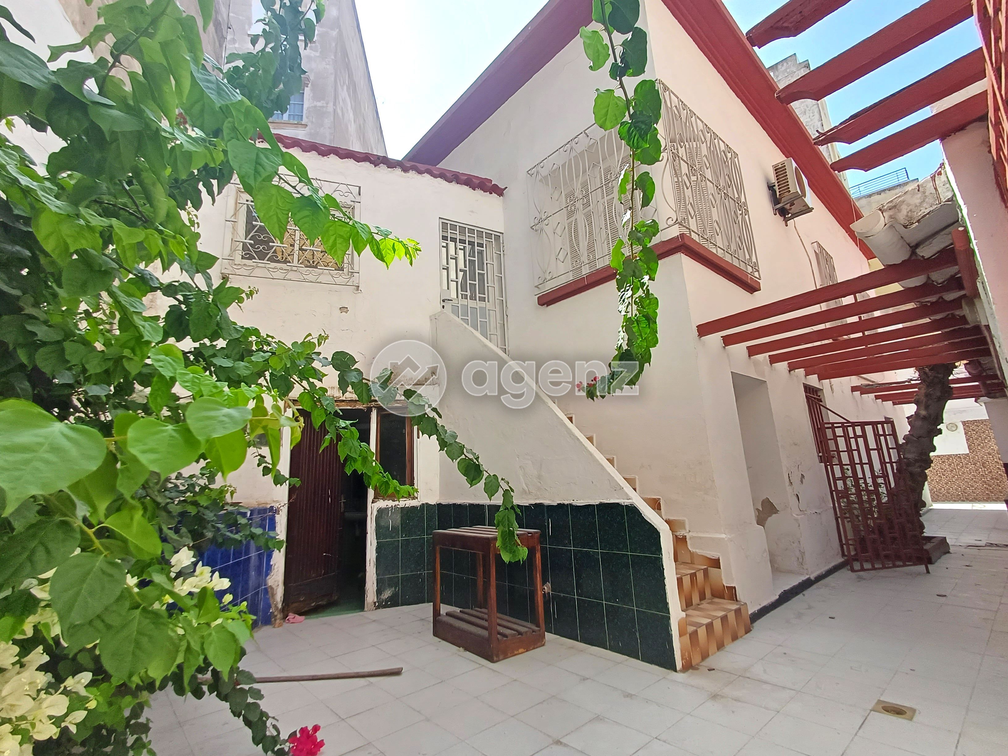 Villa à vendre à Moulay Youssef