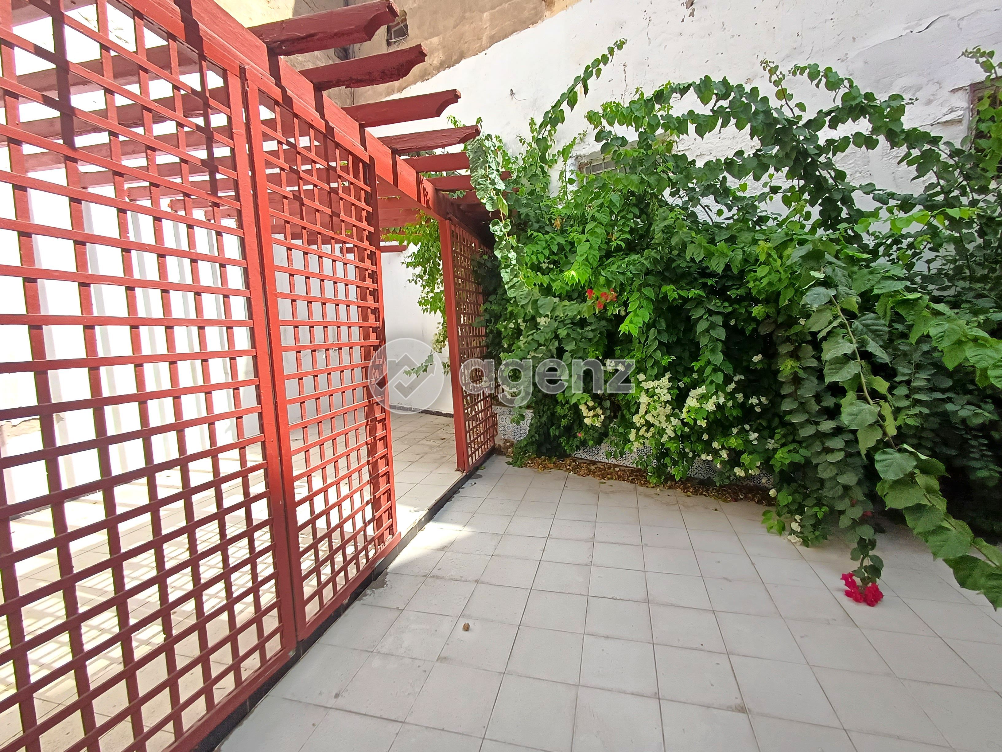 Villa à vendre à Moulay Youssef — 2