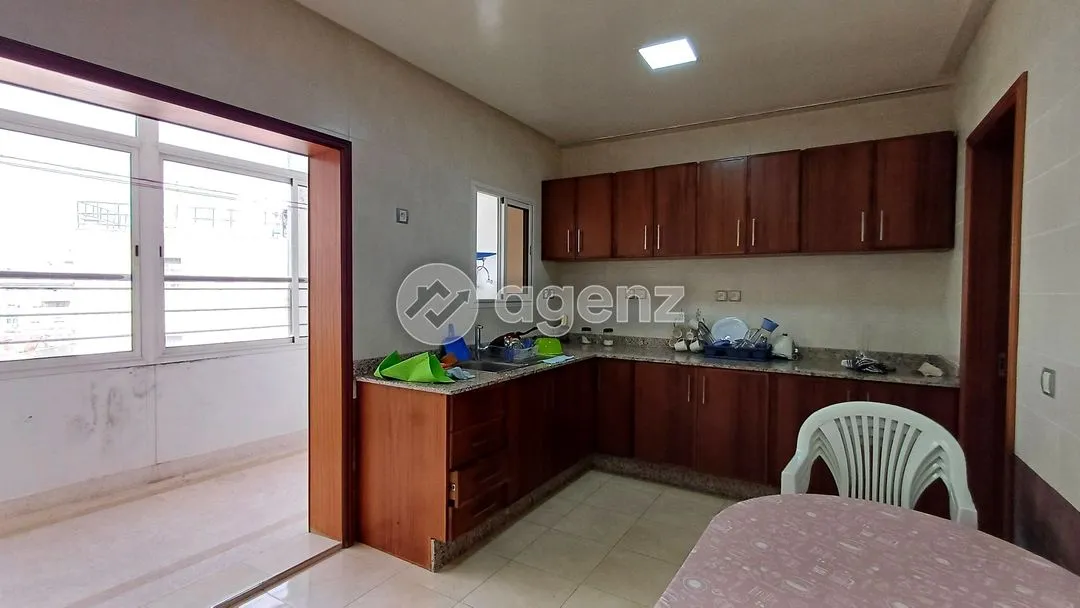 Appartement à vendre 2 650 000 dh 240 m², 3 chambres - De La Plage Tanger