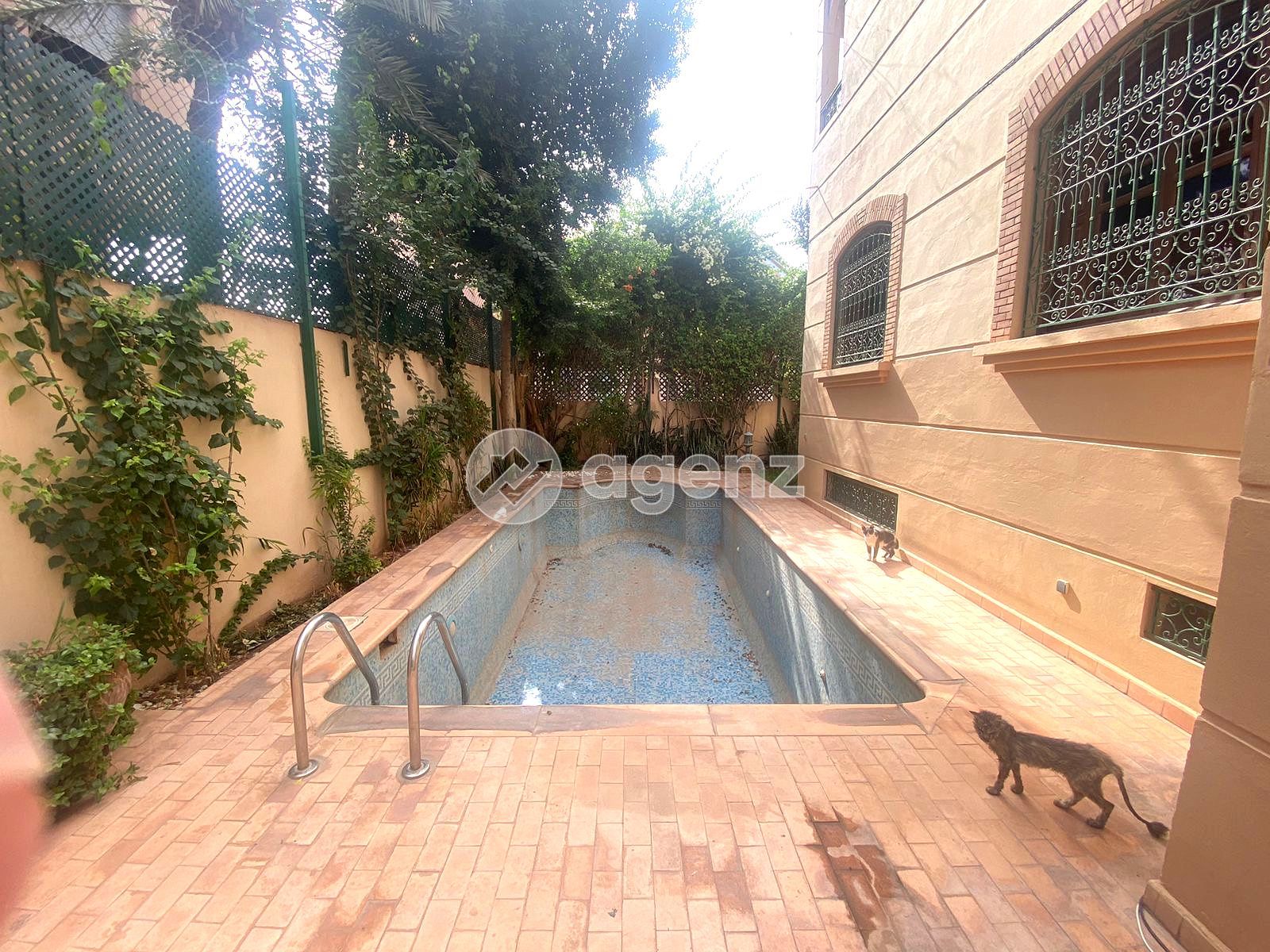 Villa à vendre à Camp Al Ghoul — 3