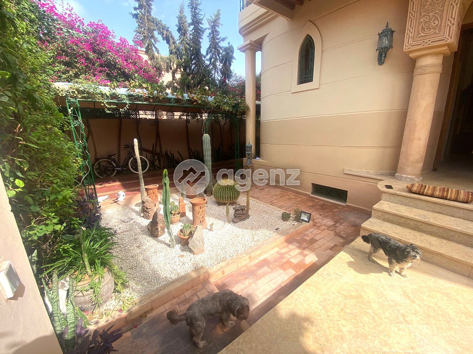 Villa à vendre à Camp Al Ghoul