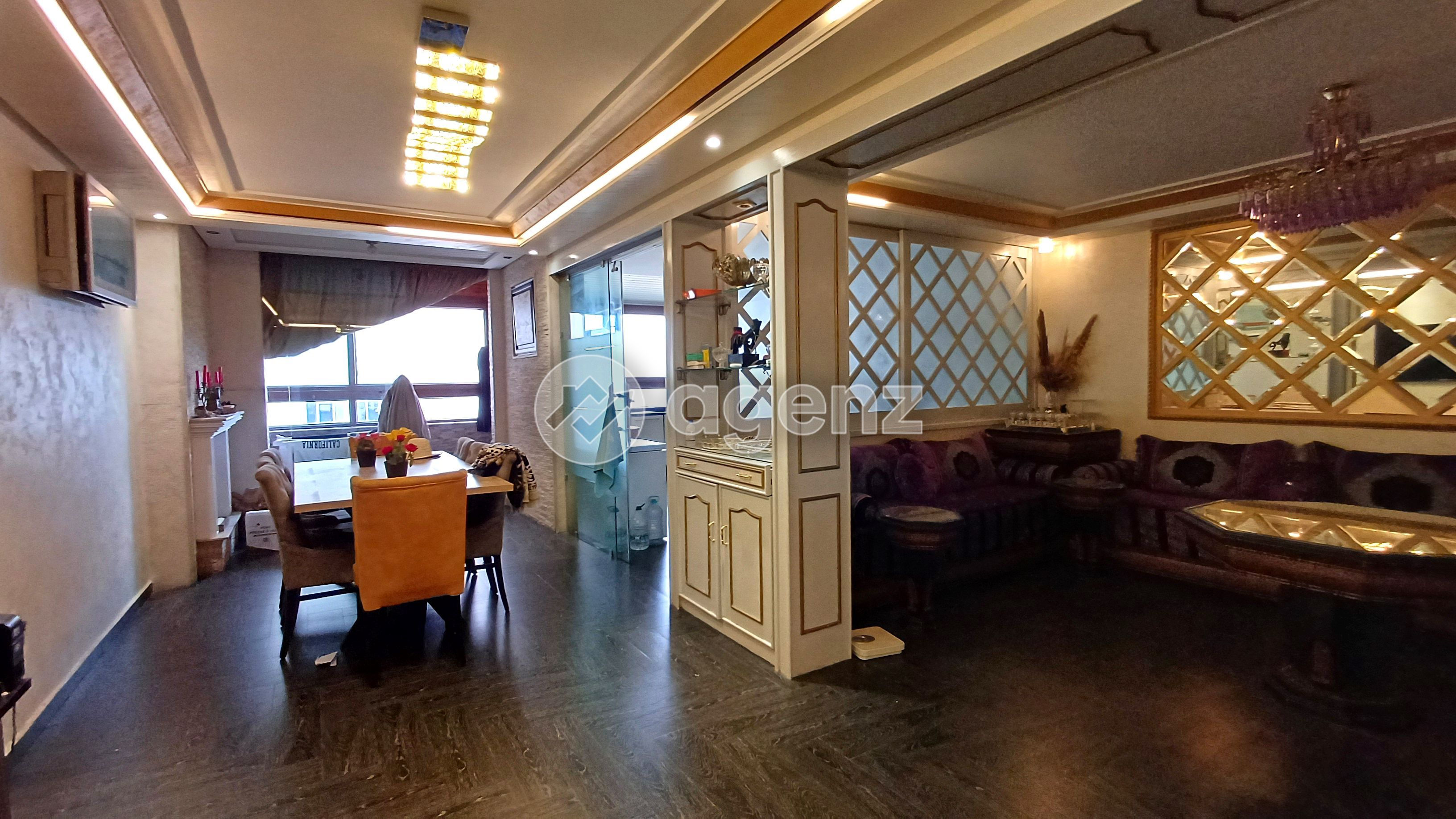 Appartement à vendre à De La Plage — 5