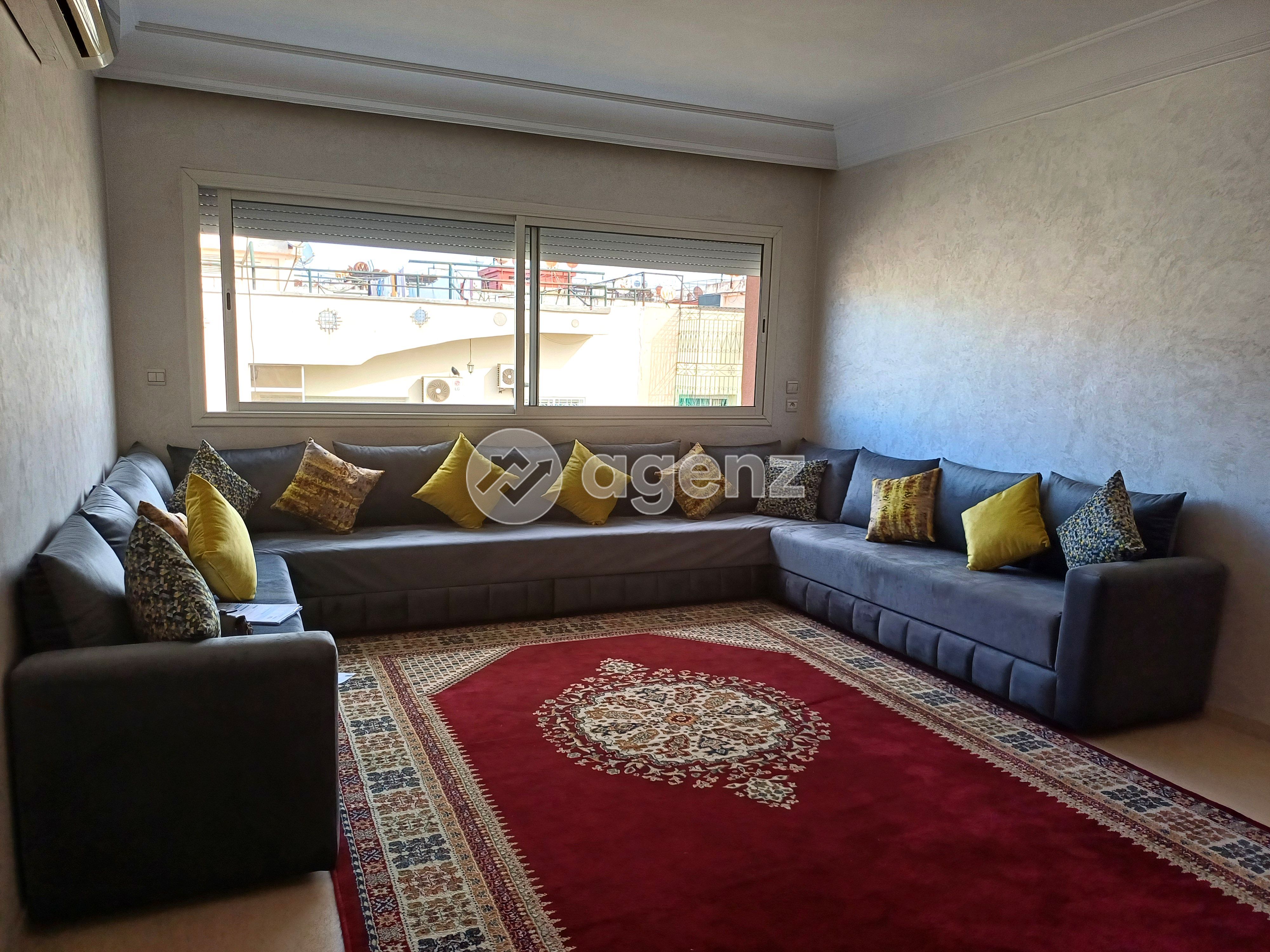 Appartement à vendre à 2 Mars — 2