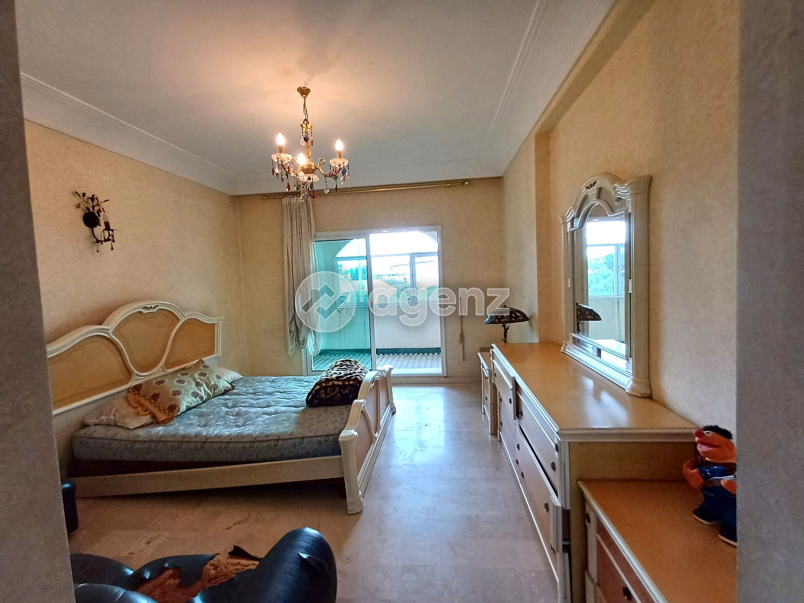 Appartement à vendre à Oasis sud — 5