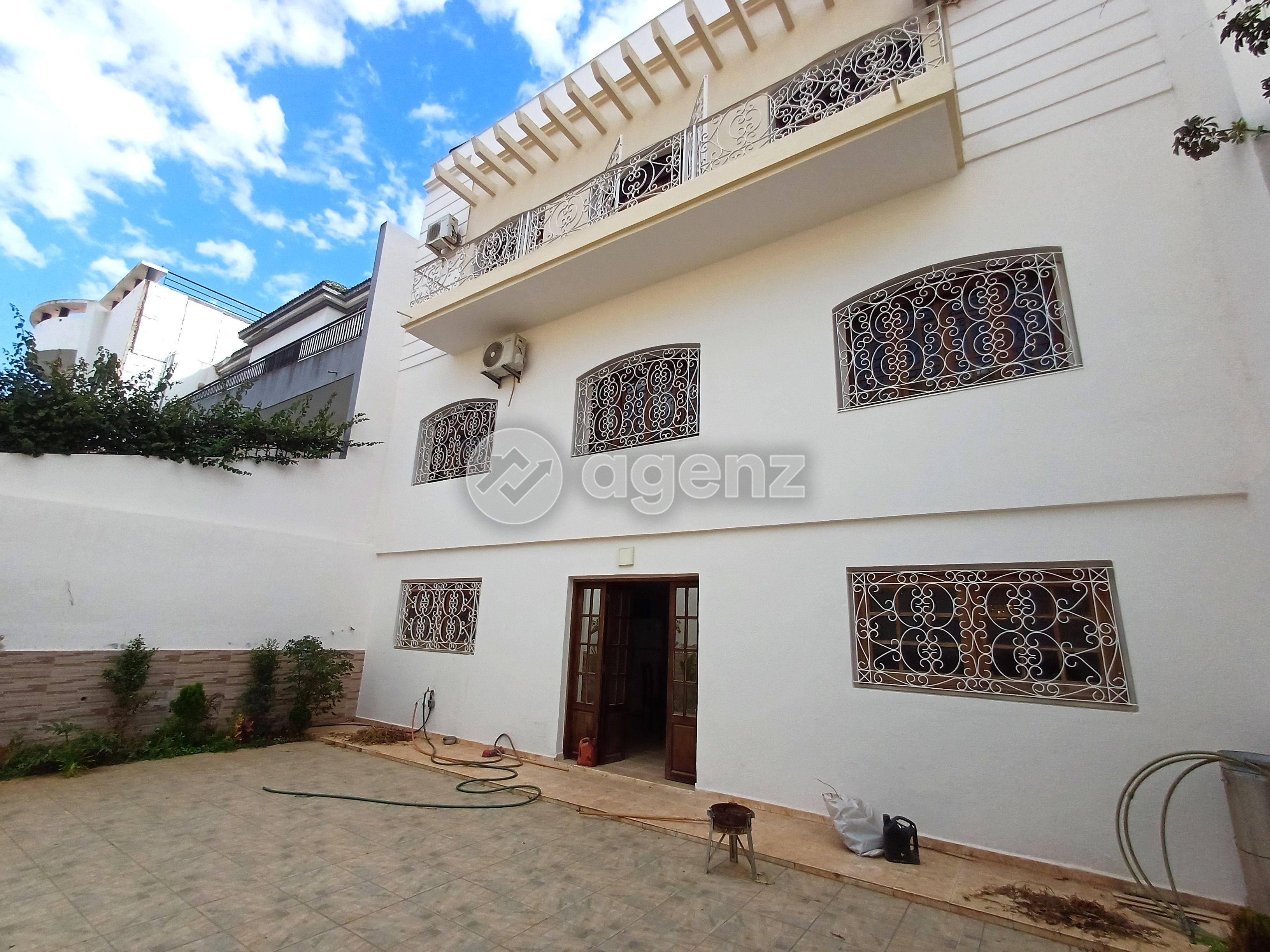 Villa à louer à Sidi Maarouf — 2