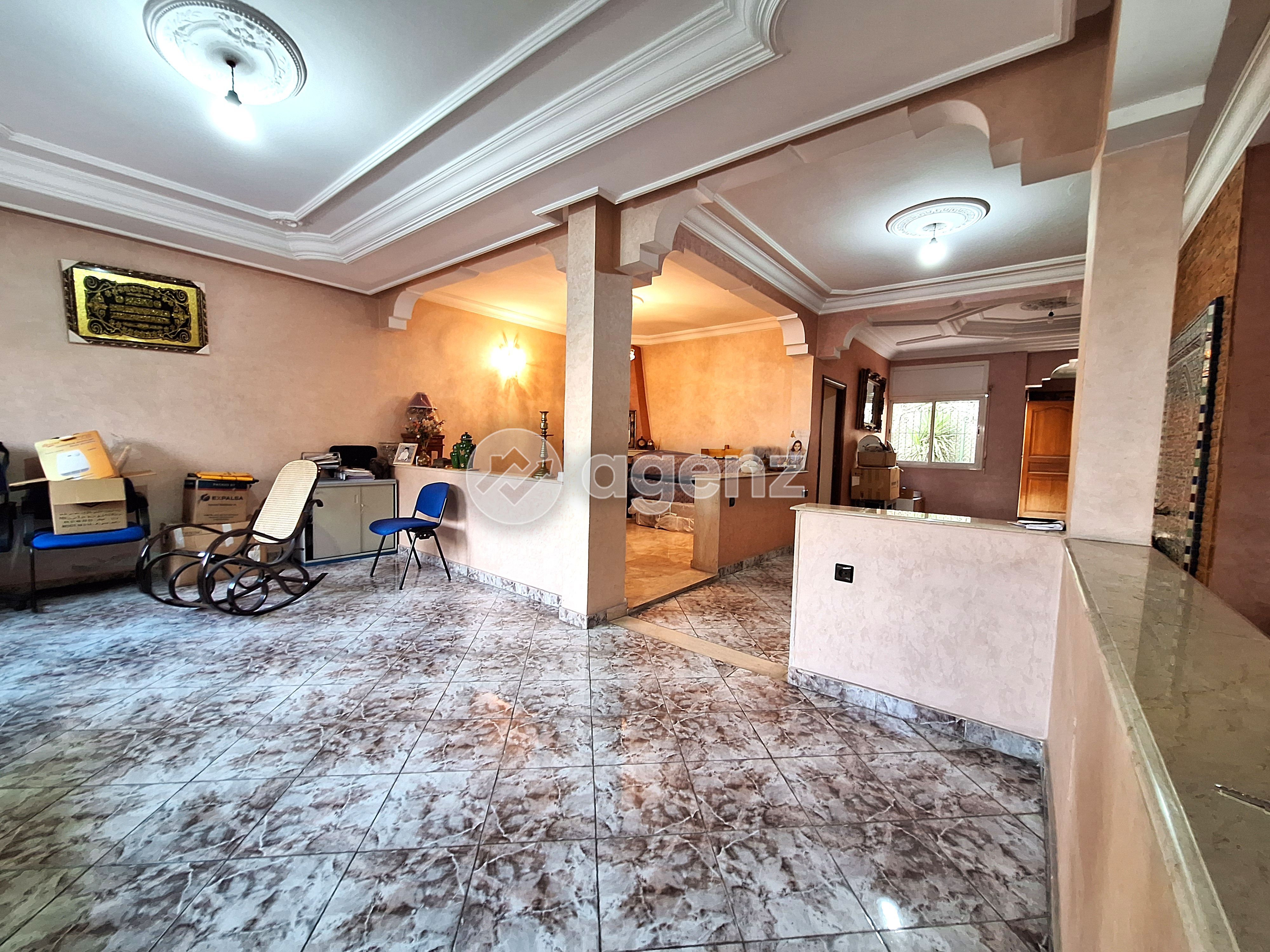 Villa à vendre à 2 Mars — 4