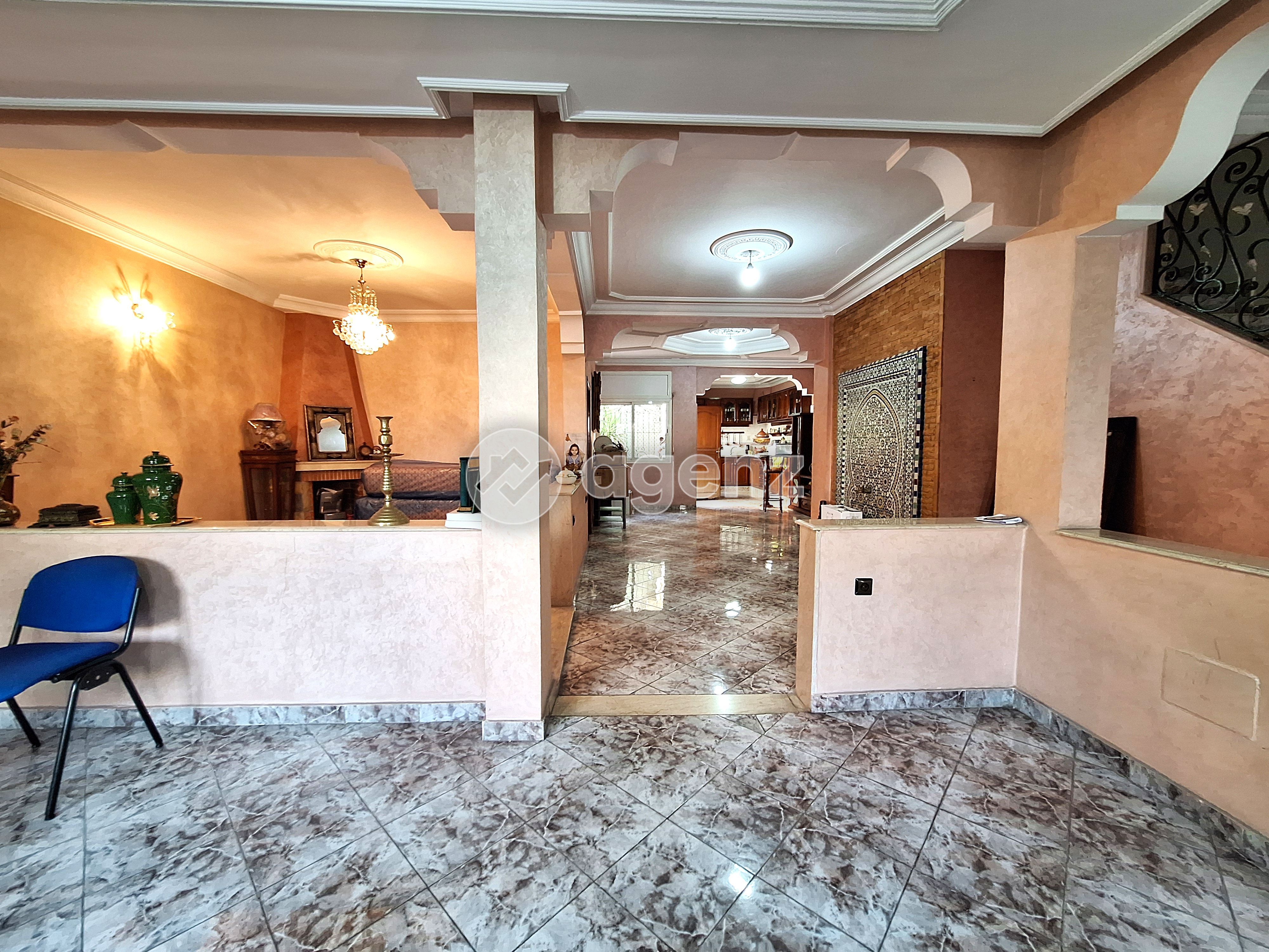 Villa à vendre à 2 Mars — 5