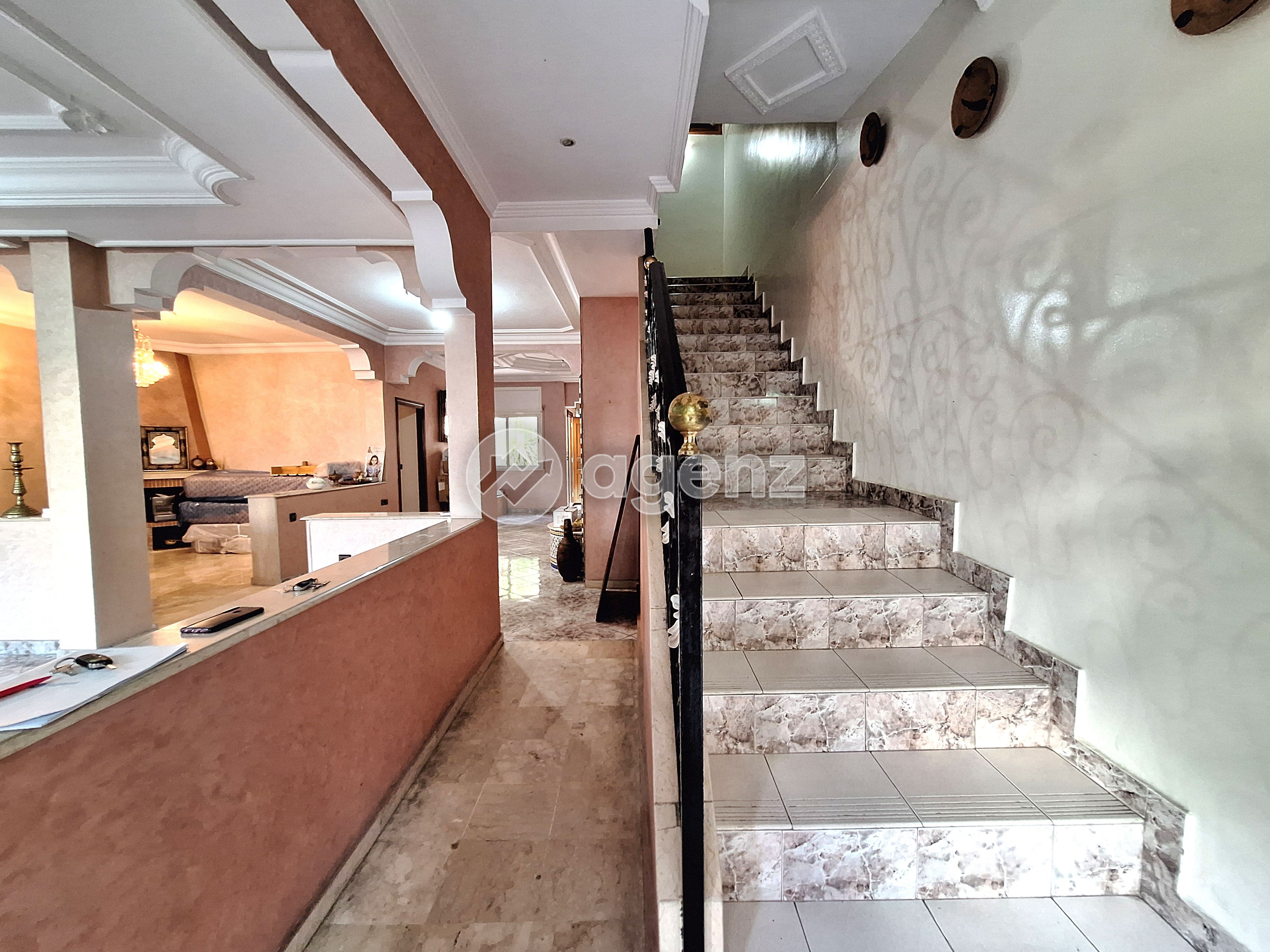 Villa à vendre à 2 Mars — 3