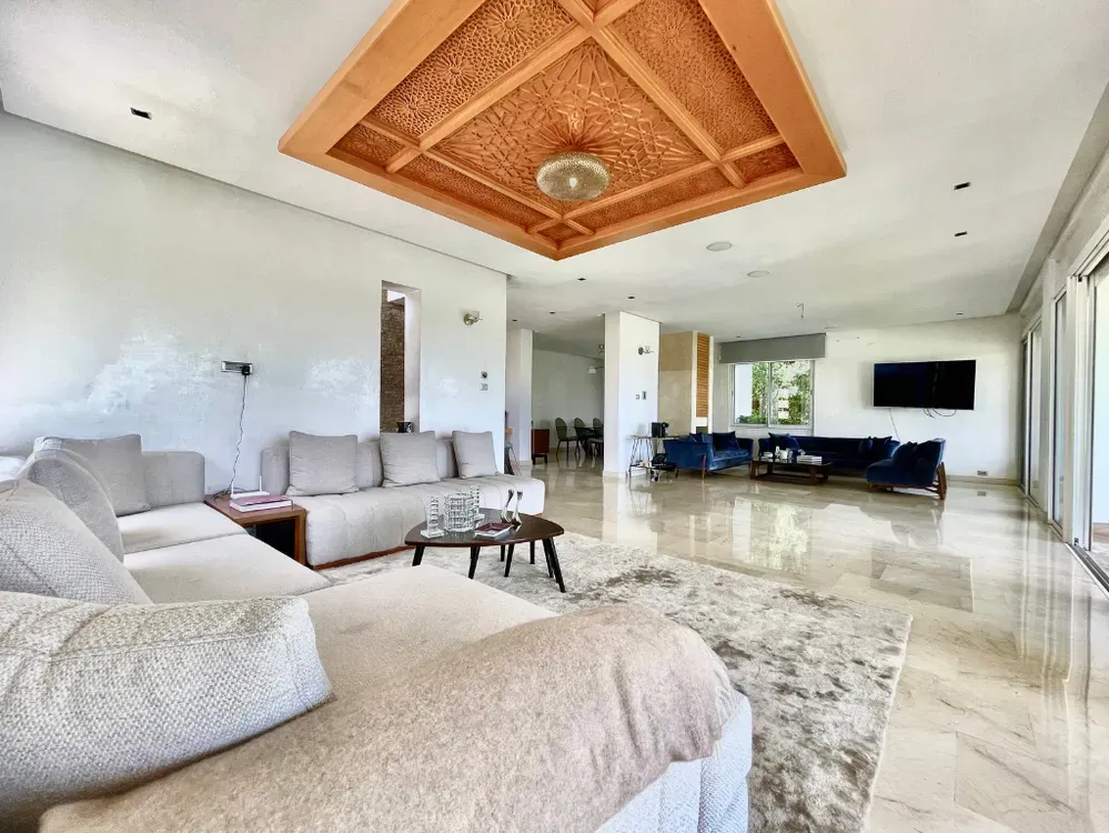 Villa à louer 50 000 dh 1 000 m², 4 chambres - Ville Verte 