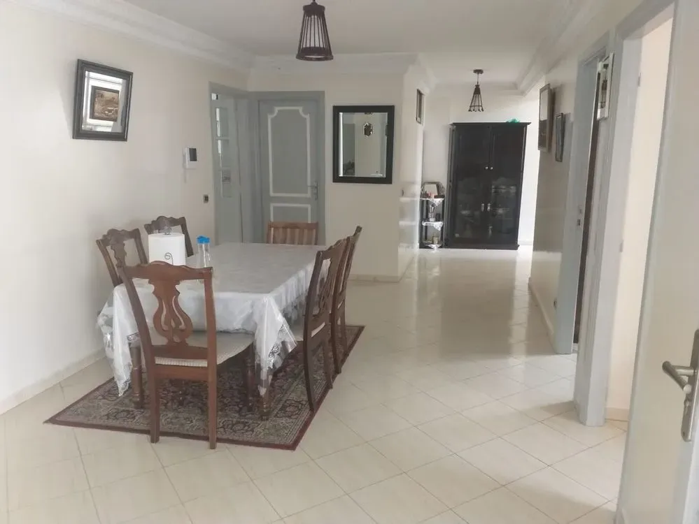 Villa à vendre 3 400 000 dh 375 m², 8 chambres - Nassim II Casablanca