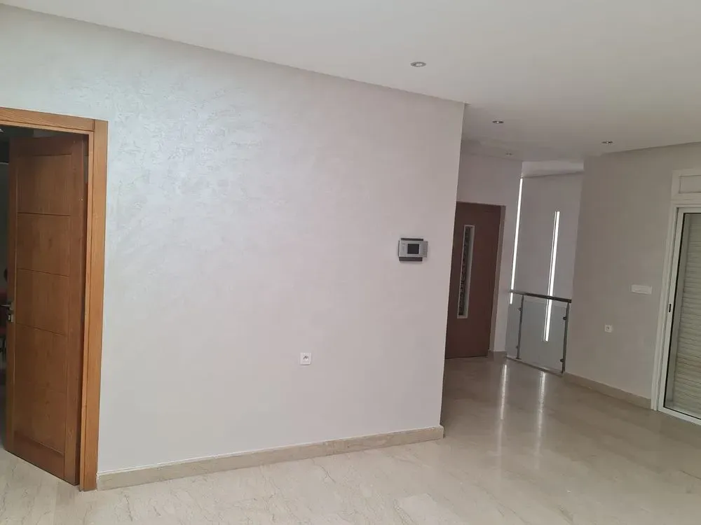 Villa à vendre 4 700 000 dh 300 m², 9 chambres - Nassim II Casablanca