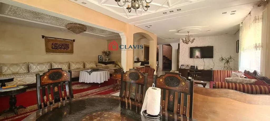 Villa for Sale 4 500 000 dh 266 sqm, 5 rooms - Hay Al Hanâa Casablanca