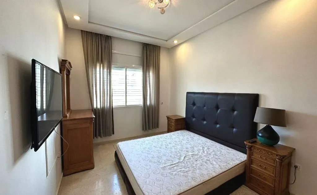 Appartement à louer 11 000 dh 100 m², 2 chambres - Souissi Rabat
