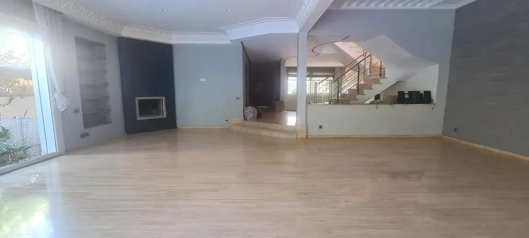 Villa à louer 35 000 dh 490 m² avec 5 chambres - Californie Casablanca | Agenz