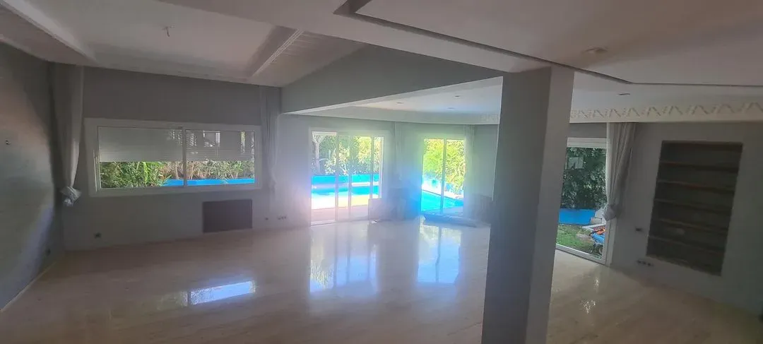 Villa à louer 35 000 dh 490 m² avec 5 chambres - Californie Casablanca | Agenz