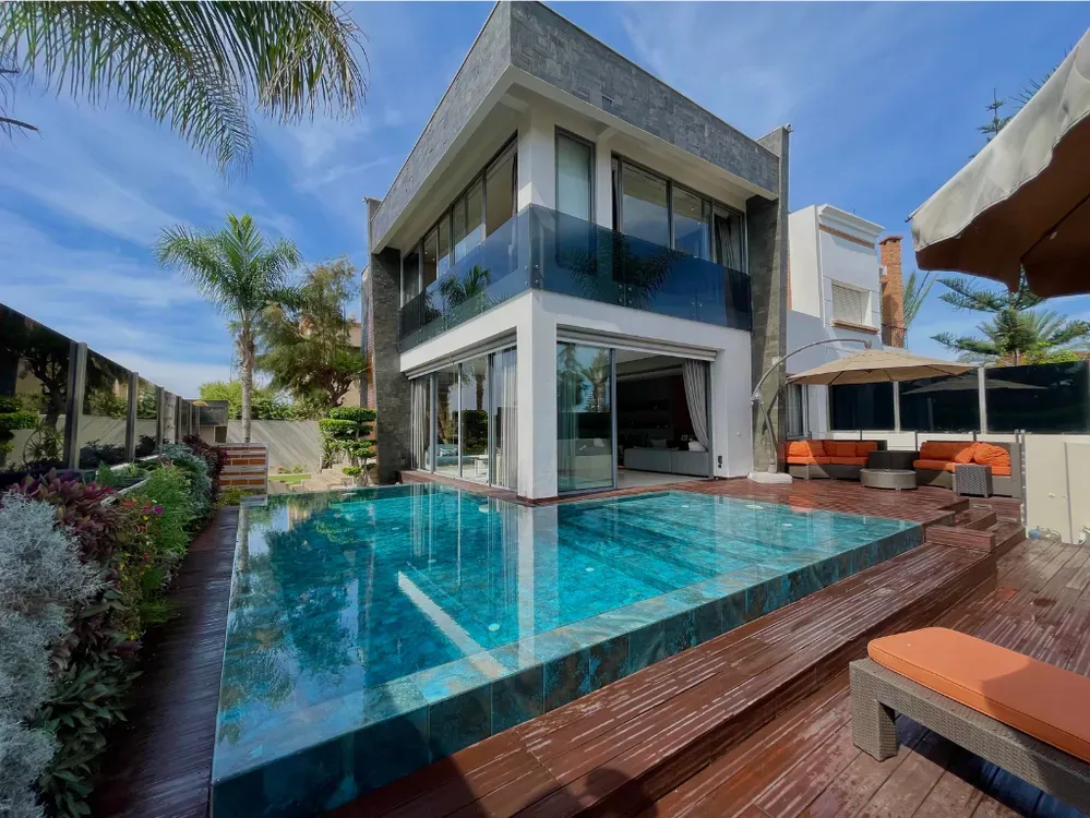 Villa à vendre 7 190 000 dh 370 m² avec 3 chambres - Tamaris 