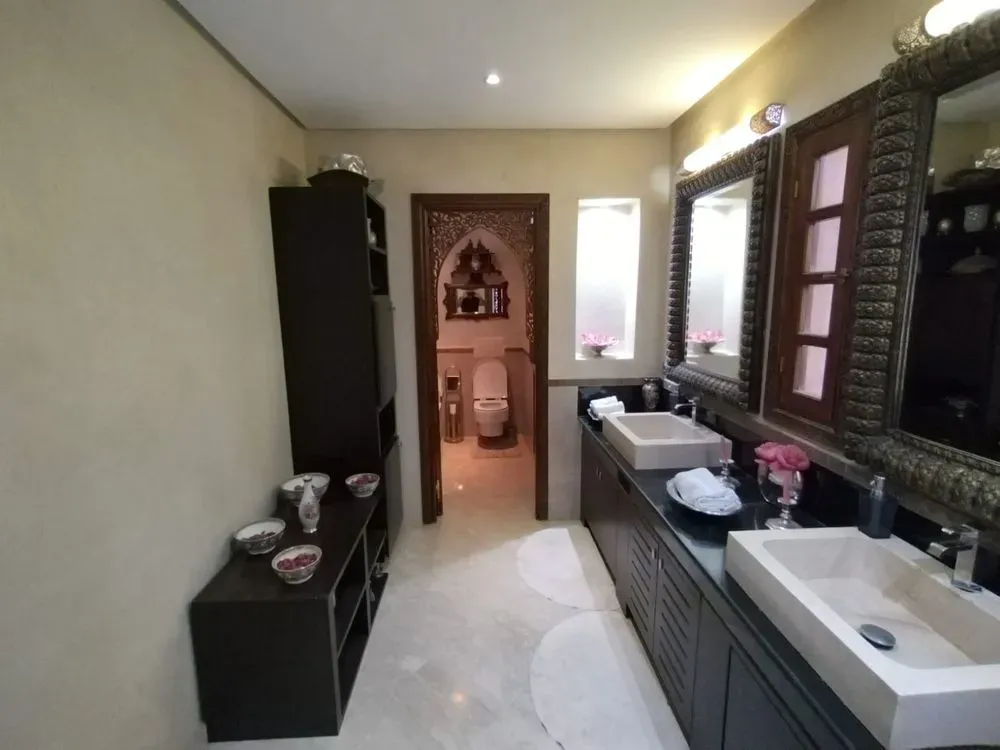 Villa à vendre 13 000 000 dh 2 098 m², 4 chambres - Ennakhil (Palmeraie) Marrakech