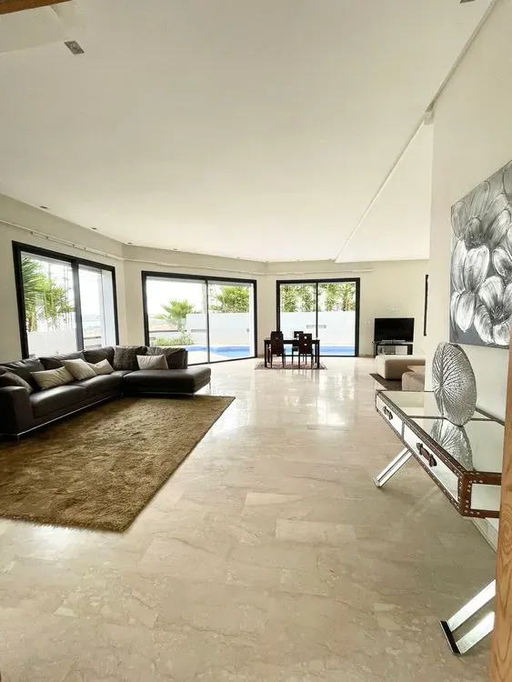 Villa à louer 30 000 dh 350 m² avec 4 chambres - Tamaris Nouaceur | Agenz