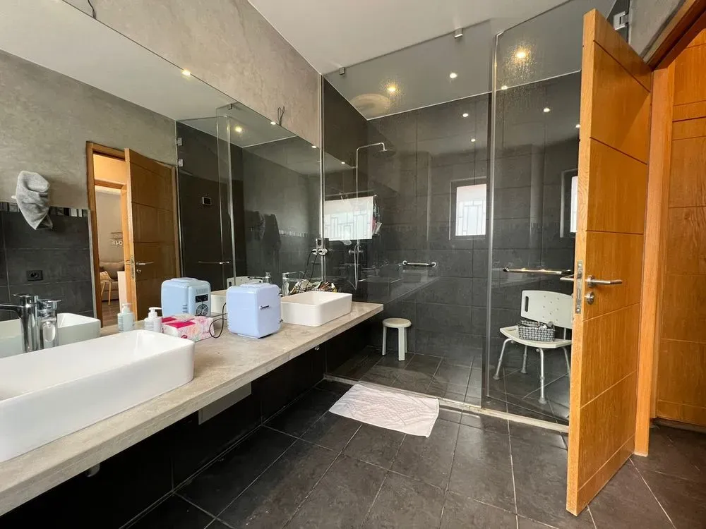 Villa à vendre 3 900 000 dh 400 m², 5 chambres - Masmoudi Marrakech
