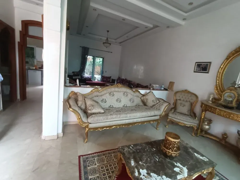 Villa à vendre 2 600 000 dh 180 m², 5 chambres - Masmoudi Marrakech