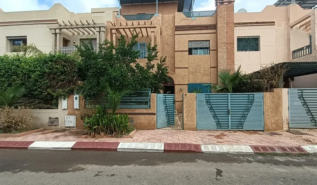 Villa à vendre 2 600 000 dh 180 m², 5 chambres - Masmoudi Marrakech