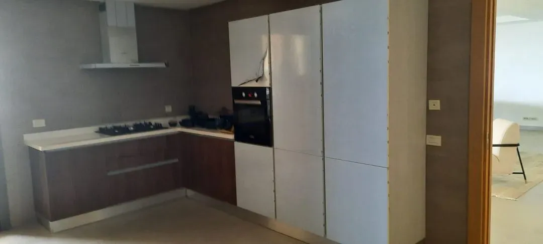 Appartement à louer 35 000 dh 270 m² avec 3 chambres - Marina Casablanca
