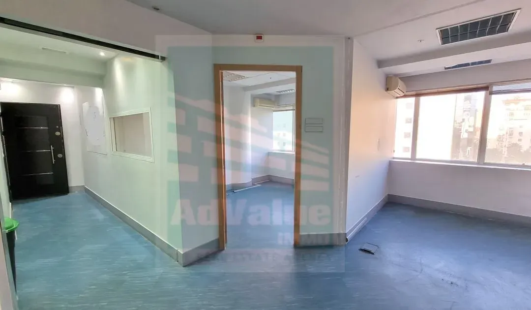 Bureau à louer 21 450 dh 165 m² - Les Hôpitaux Casablanca