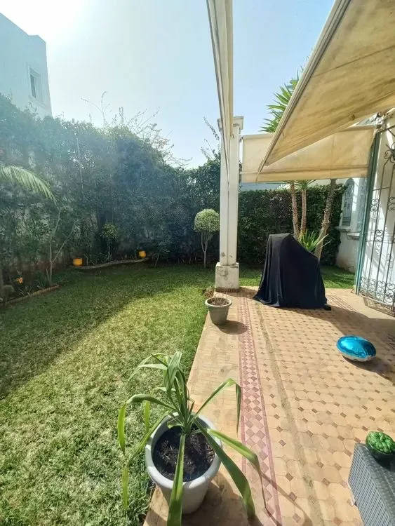 Villa à vendre 5 500 000 dh 320 m² avec 4 chambres - Ain Diab Casablanca | Agenz