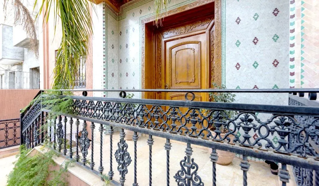 Villa à vendre 3 200 000 dh 250 m², 5 chambres - Koudia Marrakech