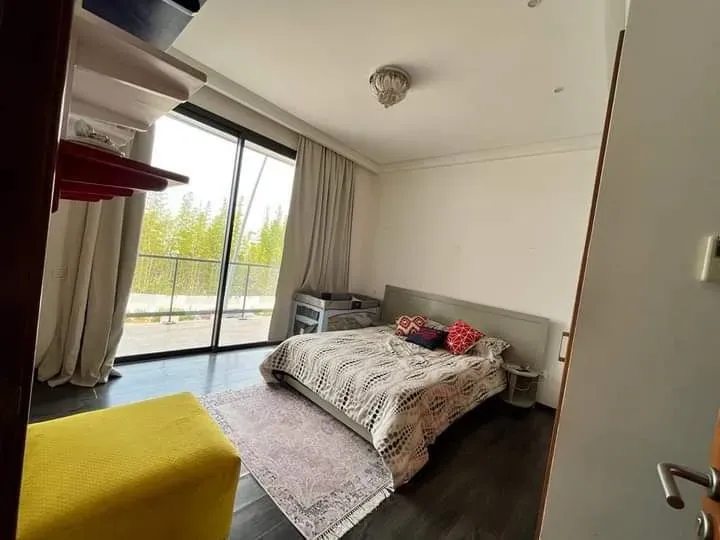 Villa à louer 28 000 dh 350 m² avec 3 chambres - Dar Bouazza Nouaceur | Agenz