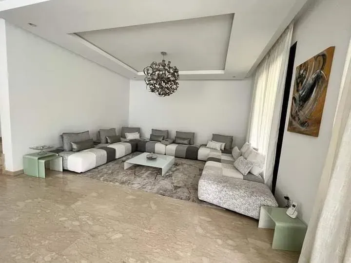 Villa à louer 28 000 dh 350 m² avec 3 chambres - Dar Bouazza Nouaceur | Agenz