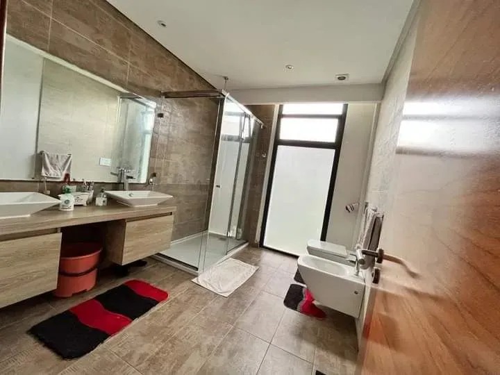 Villa à louer 28 000 dh 350 m² avec 3 chambres - Dar Bouazza Nouaceur | Agenz