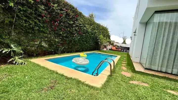 Villa à louer 28 000 dh 350 m² avec 3 chambres - Dar Bouazza Nouaceur | Agenz