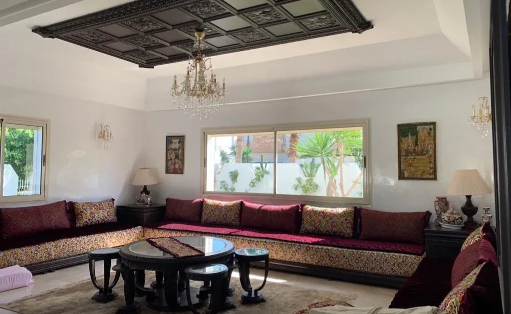 Villa à louer 60 000 dh 1 000 m², 4 chambres - Dar Bouazza 