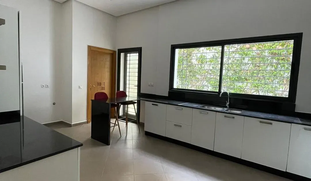 Villa à louer 35 000 dh 350 m², 5 chambres - Tamaris 