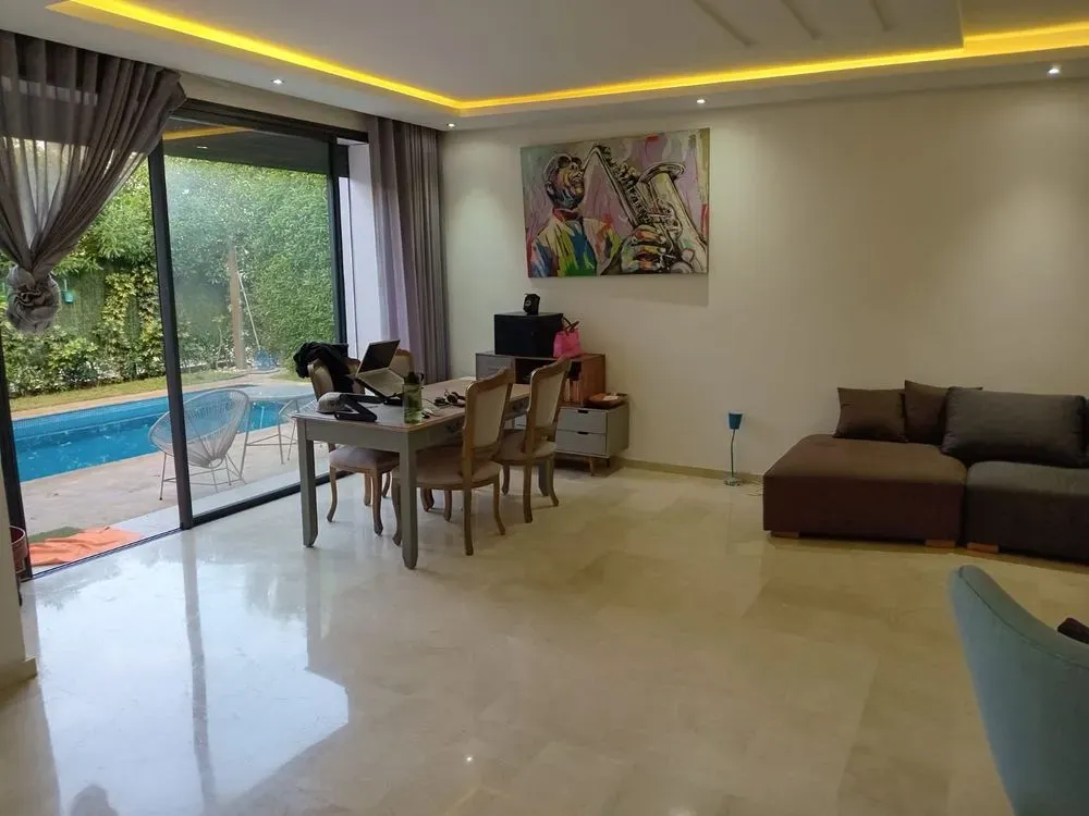 Villa à louer 13 000 dh 350 m² avec 3 chambres - Tamaris Nouaceur | Agenz
