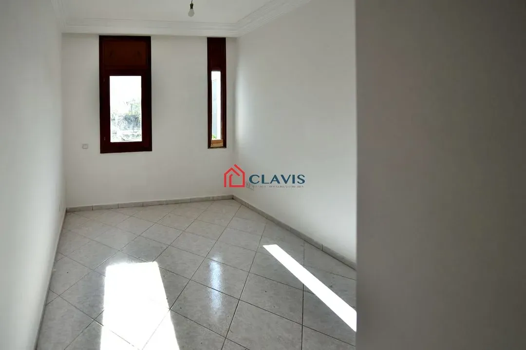 Villa à louer 25 000 dh 400 m² avec 5 chambres - Ain Diab Extension Casablanca | Agenz
